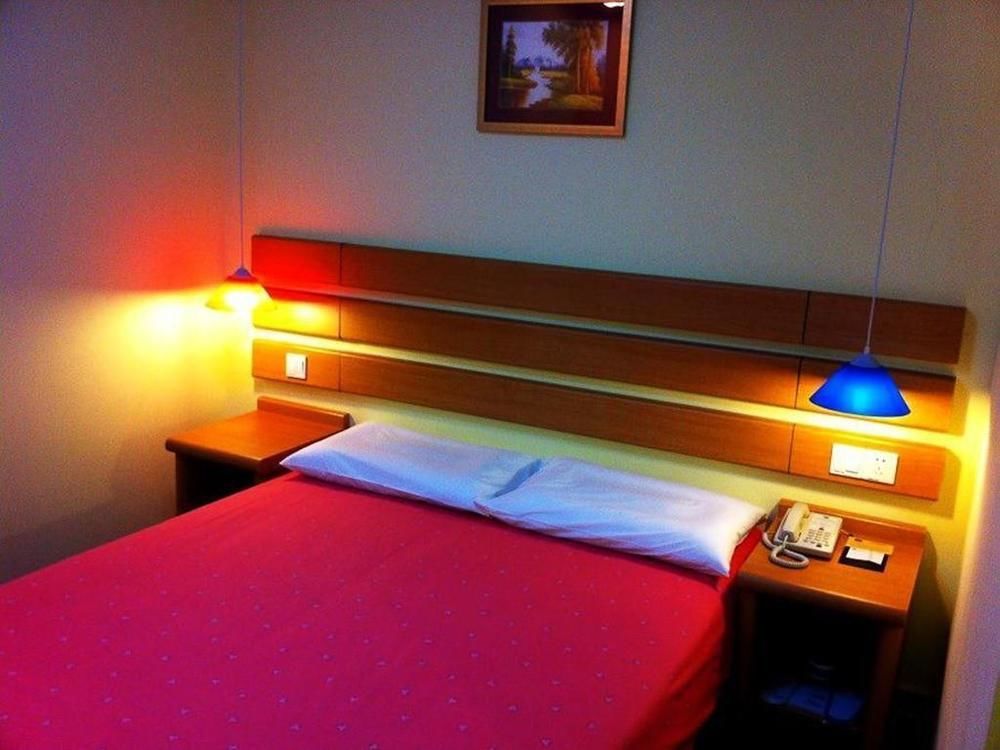 Home Inn Hotel Guiyang Fushui Middle Road Luaran gambar