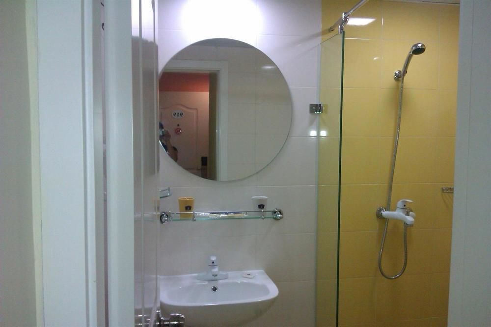 Home Inn Hotel Guiyang Fushui Middle Road Luaran gambar